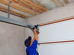 Garage Door And Opener Repairs Lockhart, TX 512-763-0611 - repair-side